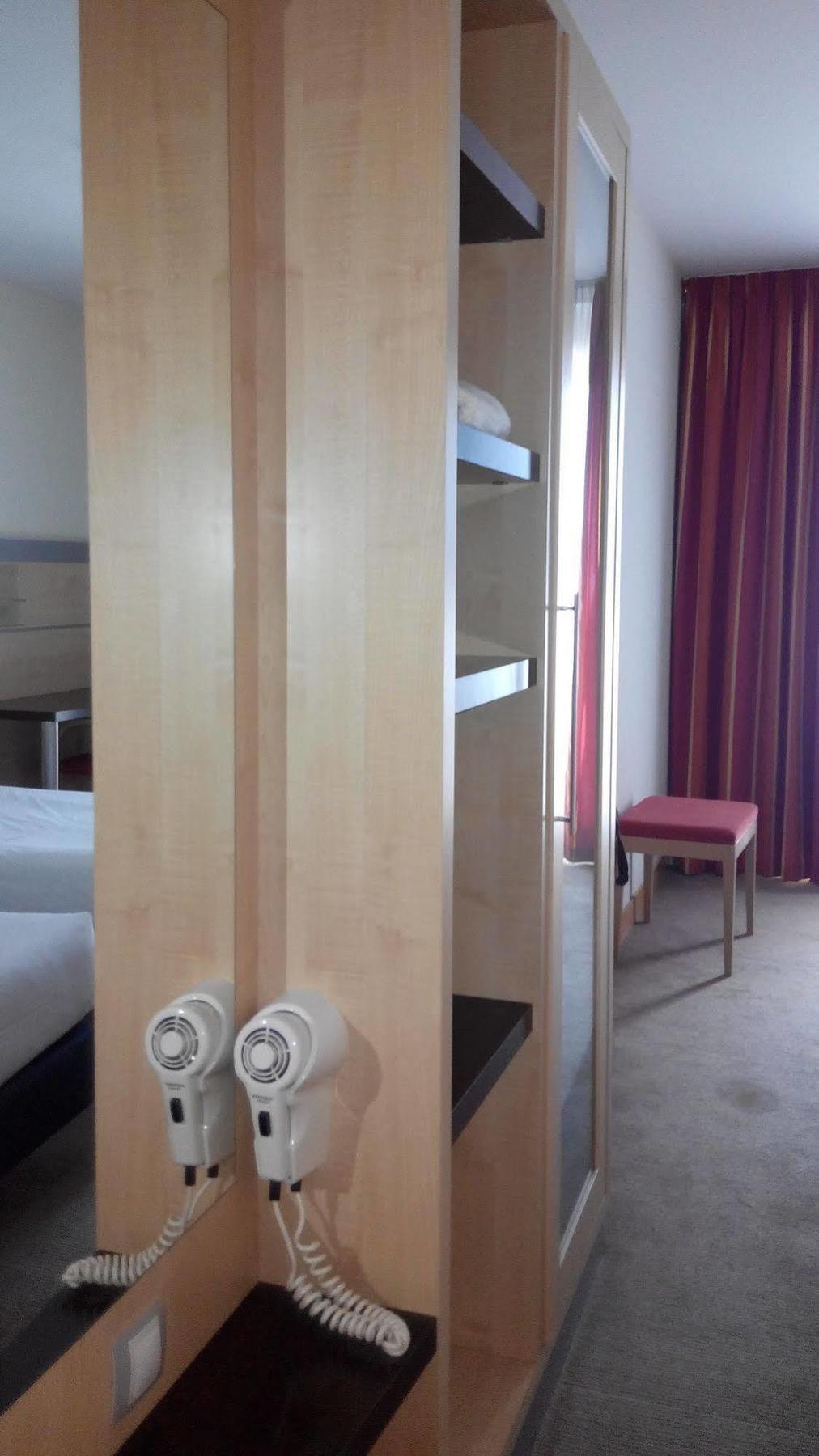 B&B Hotel Girona 3 Salt Dış mekan fotoğraf